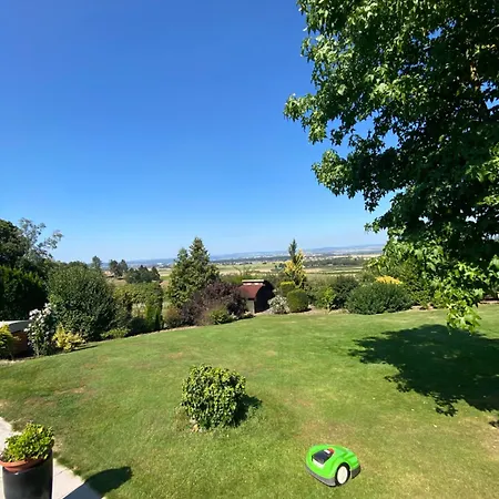 Wunderschoenes Mit Fernblick, Unweit Von Limburg Und Rhein-main-gebiet Holiday home