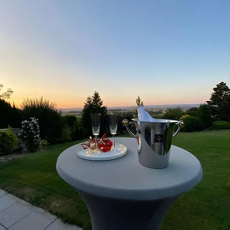 Wunderschoenes Mit Fernblick, Unweit Von Limburg Und Rhein-main-gebiet