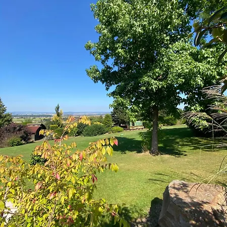 Dom wakacyjny Wunderschoenes Mit Fernblick, Unweit Von Limburg Und Rhein-main-gebiet Hunfelden