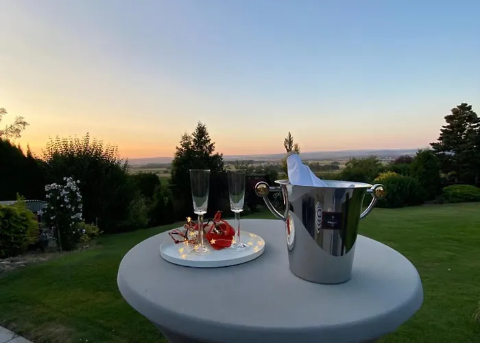 Wunderschoenes Mit Fernblick, Unweit Von Limburg Und Rhein-main-gebiet