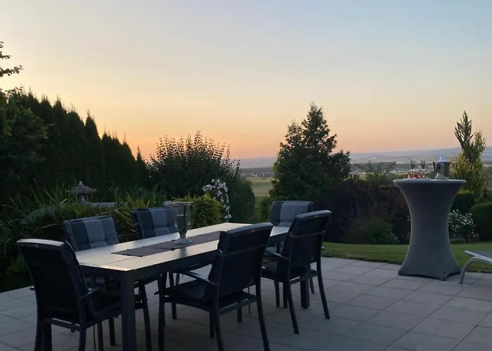 Wunderschoenes Mit Fernblick, Unweit Von Limburg Und Rhein-main-gebiet Сasa de vacaciones Hunfelden