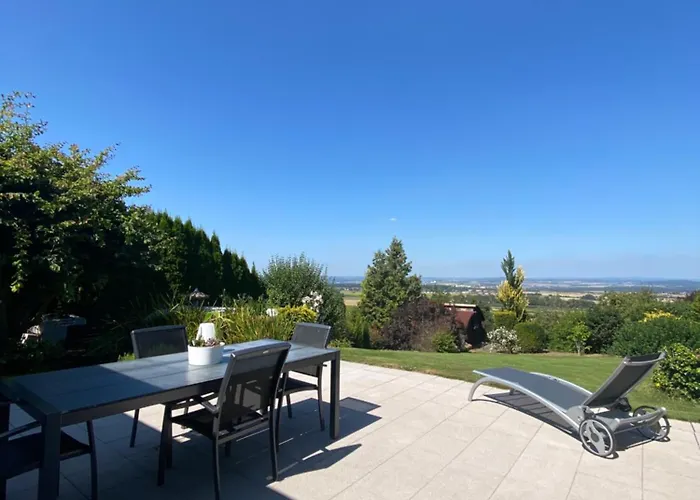 Wunderschoenes Mit Fernblick, Unweit Von Limburg Und Rhein-main-gebiet Hunfelden